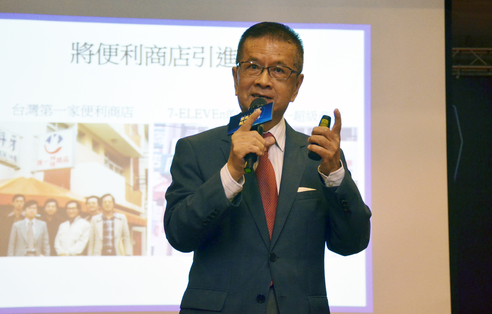 勞動部雲嘉南分署辦企訓成果展，找來有台灣流通業教父之稱的徐重仁演講