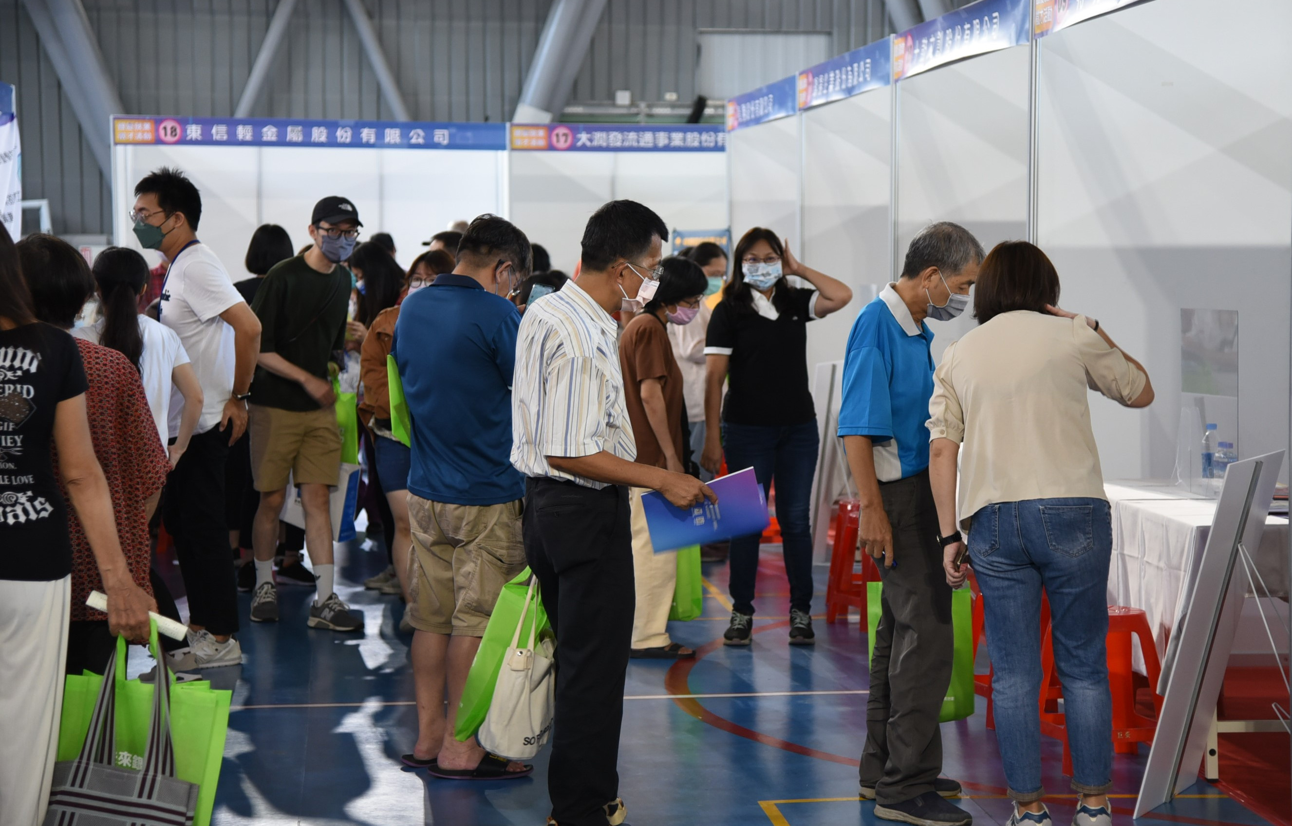 迎解封！勞動部辦觀光產業大型徵才 望緩解缺工潮