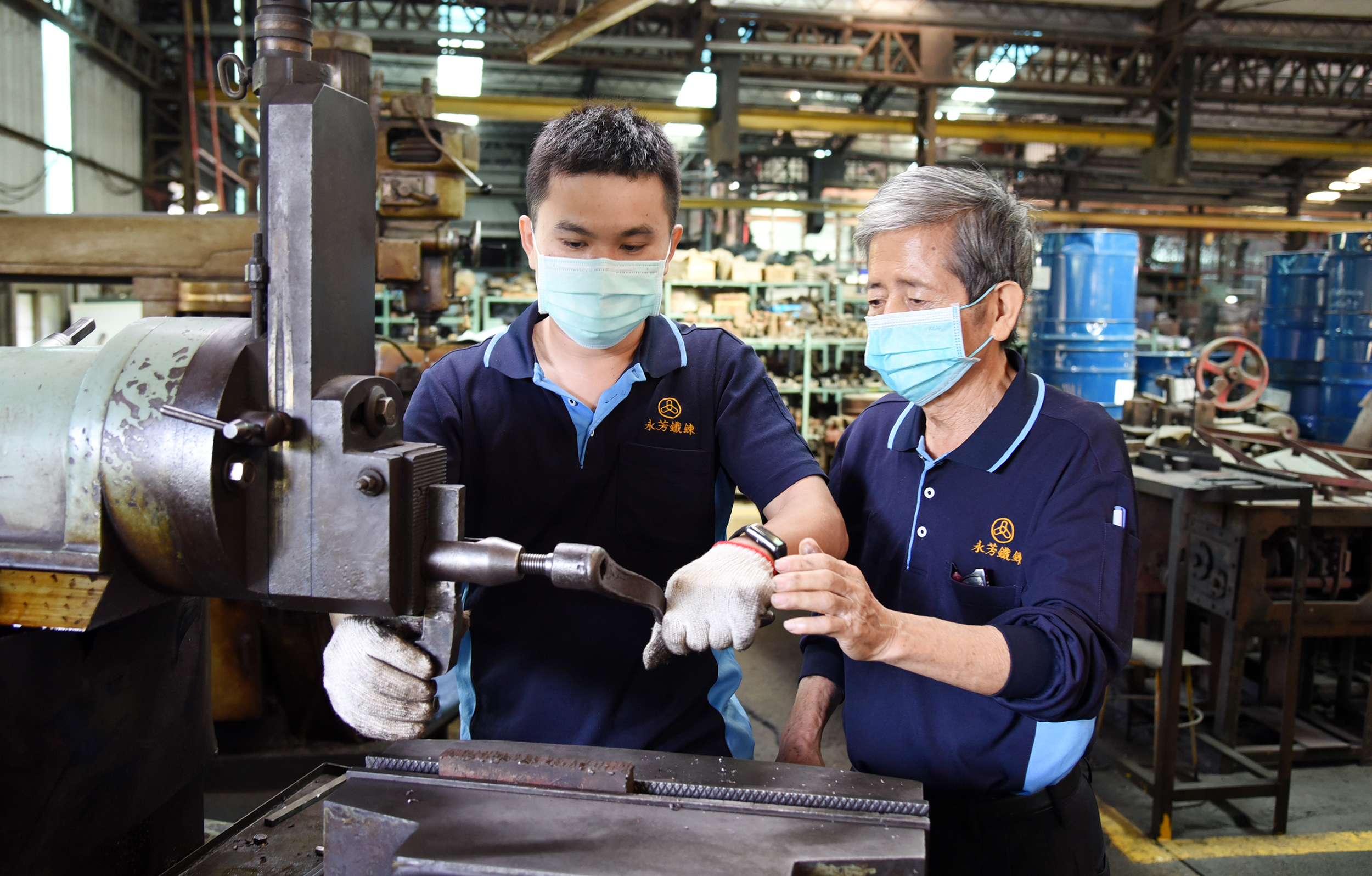 愛用中高齡員工 永芳鐵鍊獲勞動部肯定