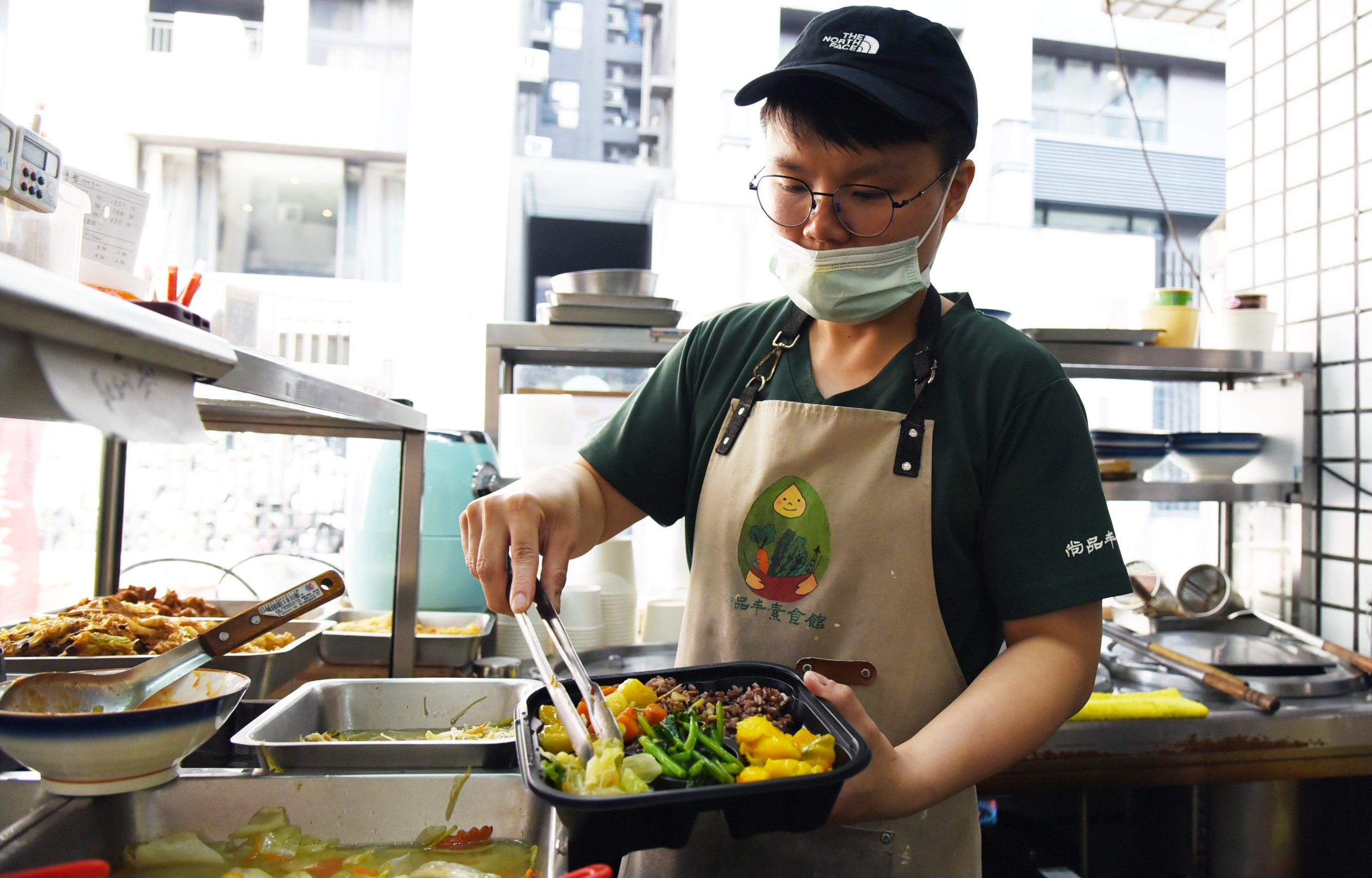 82年次的葉倸君透過微型創業鳳凰貸款幫忙，一圓開店夢想。