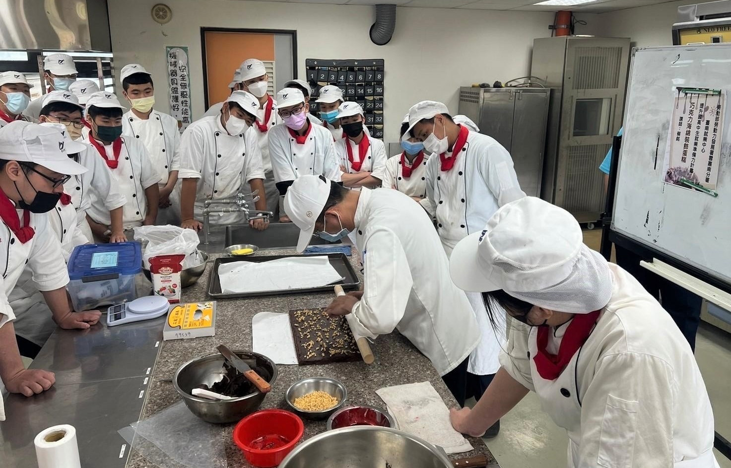 升學or就業很煩惱？ 勞動部幫4,500位學子找方向