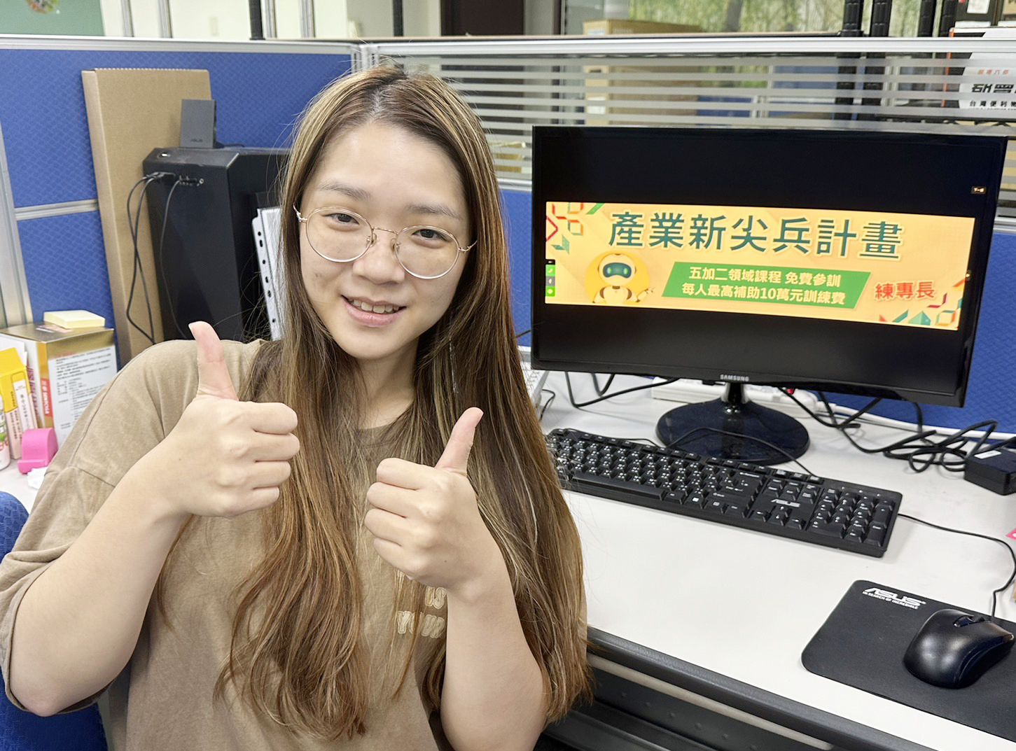 孫靜薰說，產業新尖兵課程不僅學費補助，還有學習獎勵金可領，能讓沒有經濟基礎的年輕人在短期提升職能。