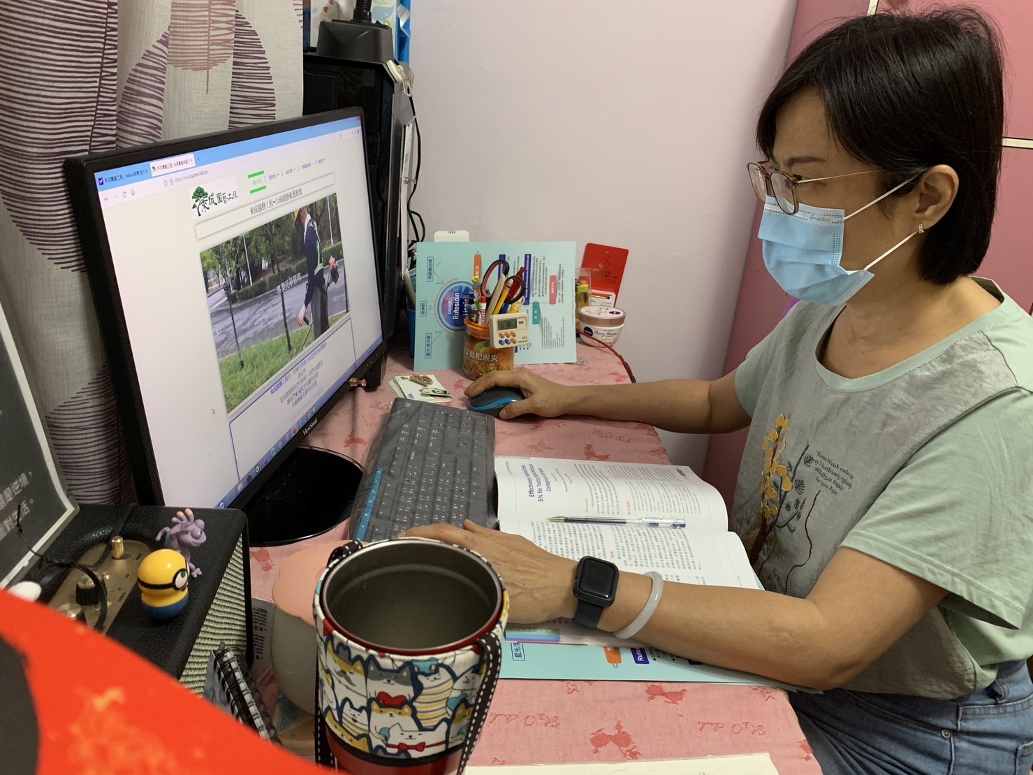 通傳_53歲的二度就業婦女姚瑞瓊，透過勞動部「跨域就業津貼」方案，成功在台南找到網路行銷企劃工作。