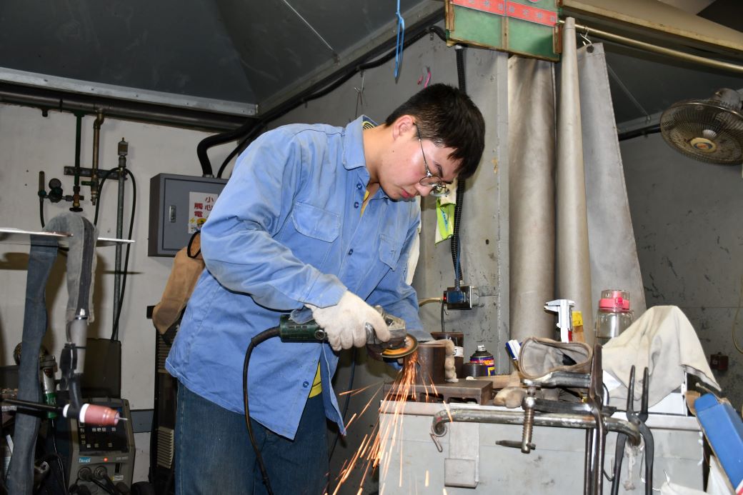 陳宥辰為了備賽，每天練習超過14小時，不惜犧牲遊玩和感情，就是要在全國賽大放異彩