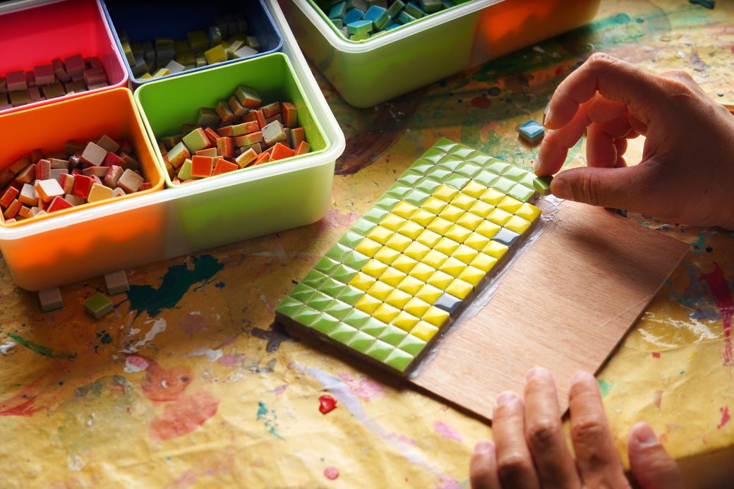 南笨港休閒農業區可騎腳踏車遊覽風景，還能體驗手做拼貼馬賽克磚。