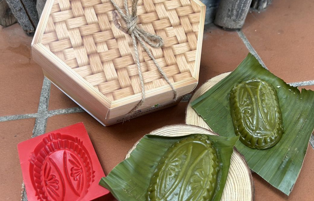 通傳_台南市後壁休閒農村產業文化發展協會推出DIY組合「草仔粿DIY體驗包」，讓親子一起同樂享受端午氣氛。