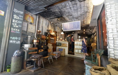 決哥手烘咖啡-永福直營店有濃厚的美式工業風