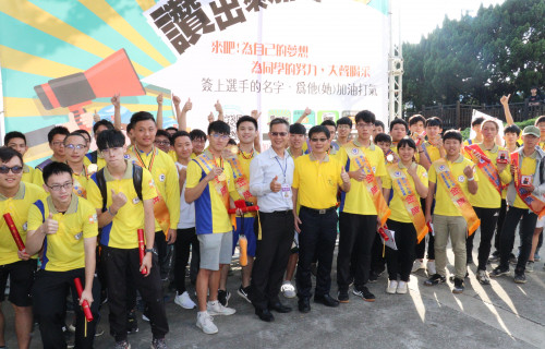 1雲嘉南分署勇奪13金13銀10銅,分署長劉邦棟(中黃衣)肯定選手表現