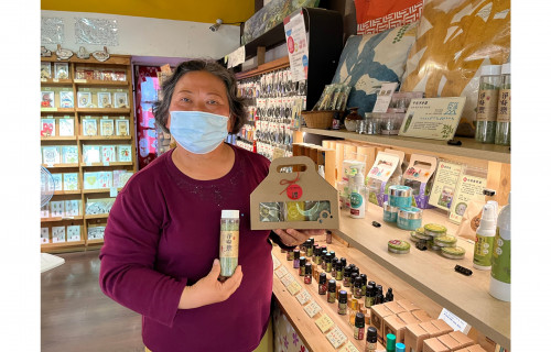 4年級大媽黃素霞透過勞動部多元培力計畫找到工作自信，決定創業拚職涯春天。