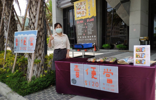 不會就從頭學！ 她靠職訓日賣逾600防疫便當