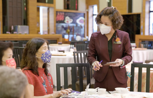 工作前先實習 餐飲服務業首徵「中高齡實習生」