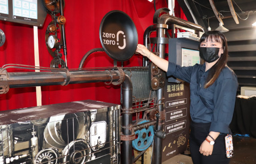 小芩隻身從屏東到台南跨區就業，單趟距離超過70公里，好在有勞動部「跨域就業津貼」幫忙，每月獲房租補助，現已穩定就業2年。