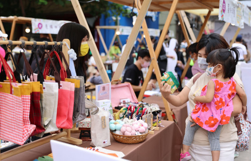 「好時光靚市集」歡迎民眾來選購單位優質好物。