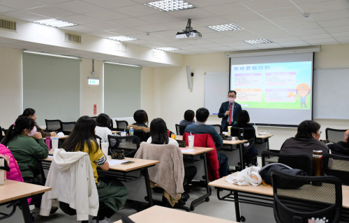受減班休息影響的勞工，參加雲嘉南分署規劃辦理的充電再出發課程，習得勞工權利的相關知識。