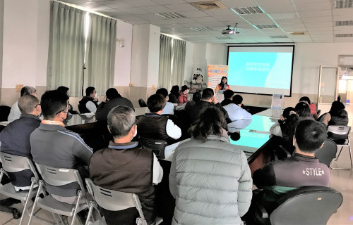 雲嘉南分署自公告日後陸續主動向轄區減班事業單位進行聯繫，並積極宣導相關「僱用安定措施」薪資補貼之申請及補貼方式。