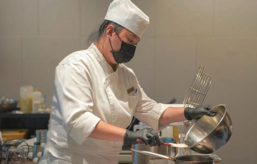 「青年就業領航計畫」讓李祐甄提早入職場磨練，更助她存到一筆創業基金。